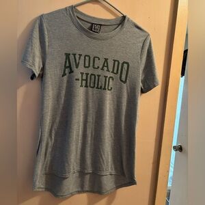 Modern Lux / Heather Gray Short Sleeve I Love Avocado-Holic T-Shirt / Size Med